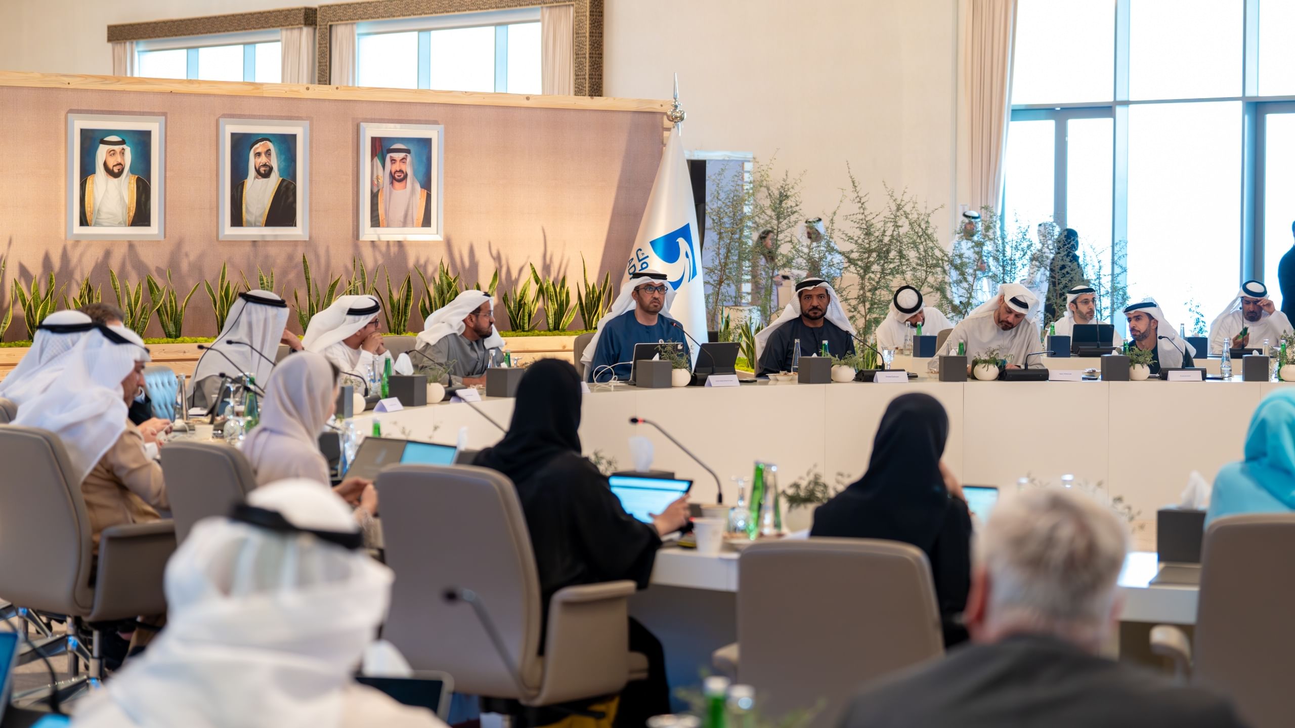ADNOC holds 2024 executive leadership offsite meeting in Al Dhannah City